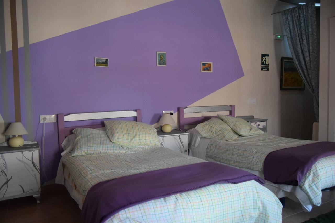 Capricho De Alcorisa Hostel ภายนอก รูปภาพ