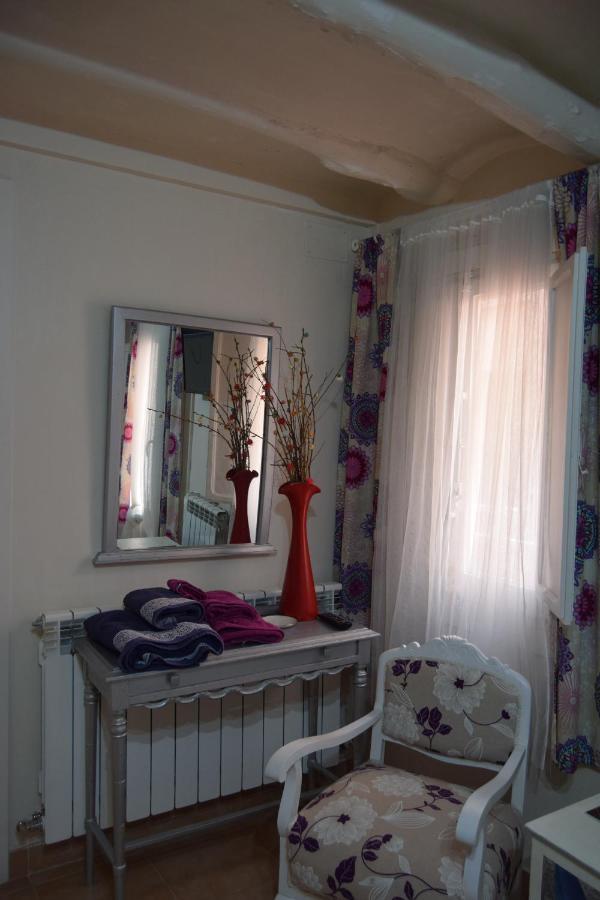 Capricho De Alcorisa Hostel ภายนอก รูปภาพ